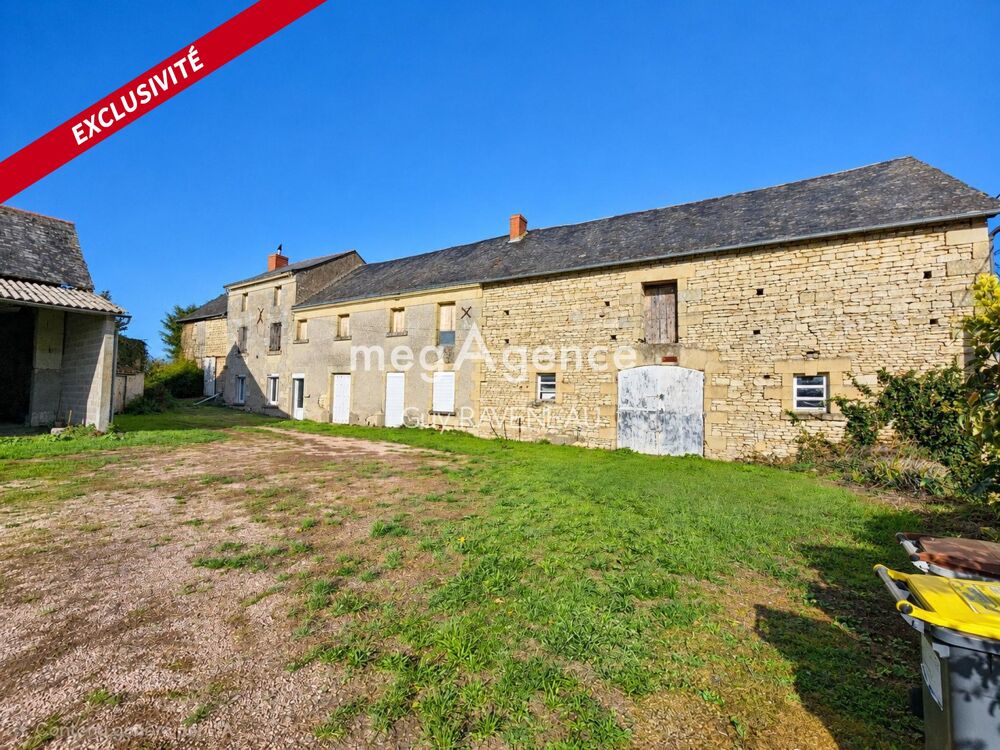 Vente Maison ANCIEN CORPS DE FERME A RENOVER - VOLUMES EXCEPTIONNELS, À 5 MINUTES DE MONTREUIL-BELLAY Antoigne