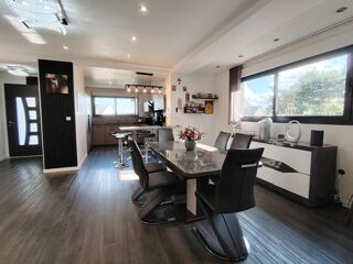  Maison � vendre 10 pi�ces 205 m�