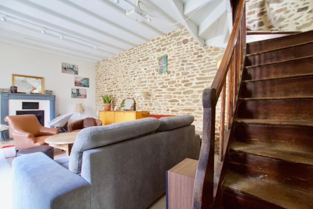 Vente Maison MAISON DE CARACTÈRE EN PIERRE – CŒUR DE BOURG – JARDIN CLOS – ENVIRONNEMENT CALME Plouer-sur-rance