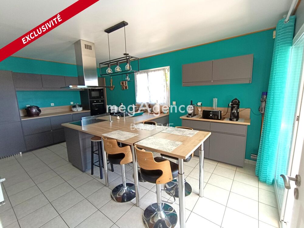 Villa 7 Pièces, 5 chambres, 167 m2, piscine, AIZENAY