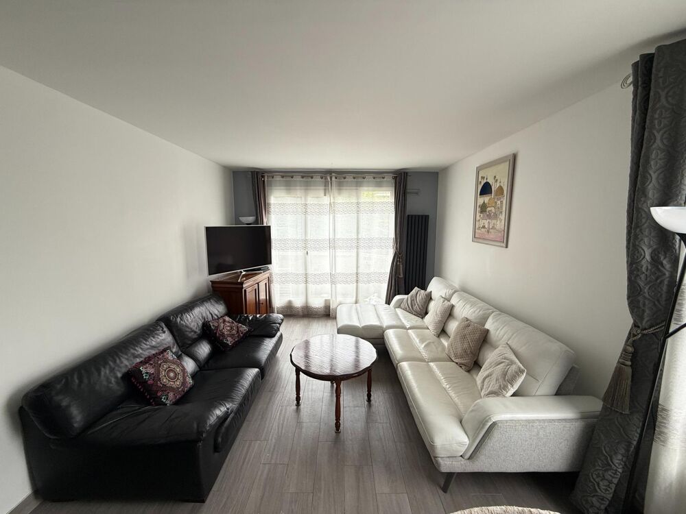 Créteil : T4 79,83 m², balcon, parking et cave