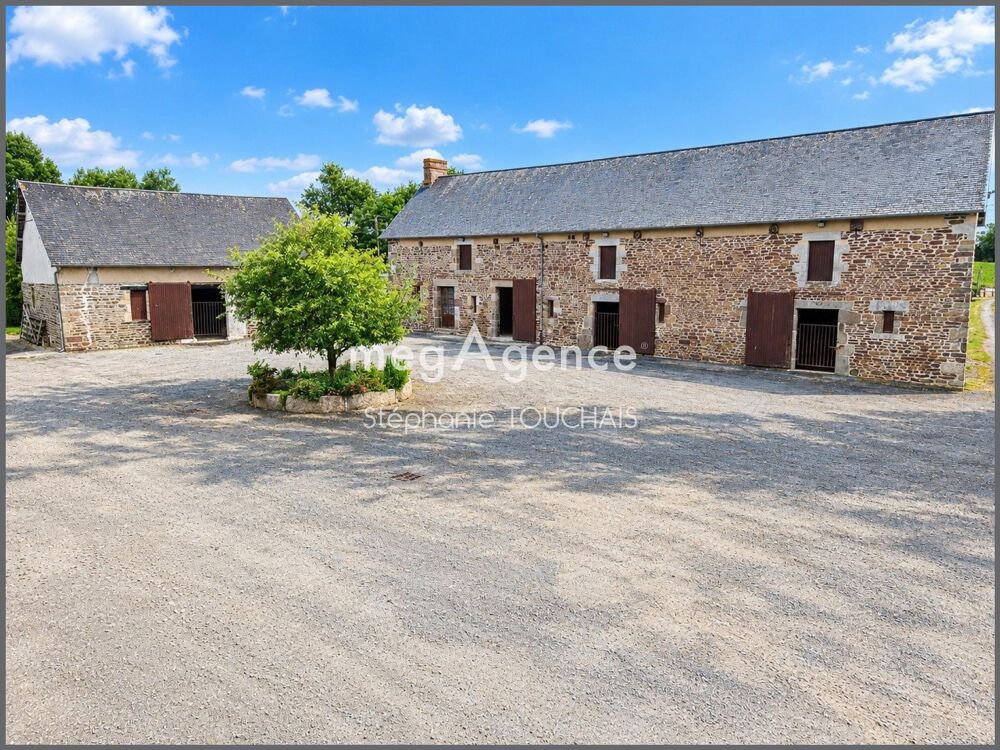 à vendre  Propriété/château Cérences (50510)