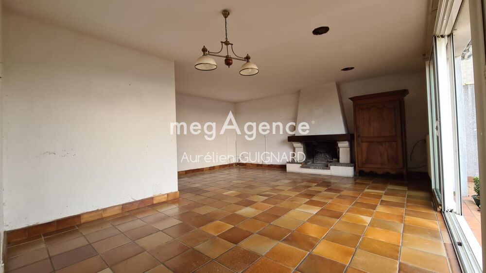 Vente Maison 3 chambres,1 bureau. Bel espace en pelouse, garage Bressuire
