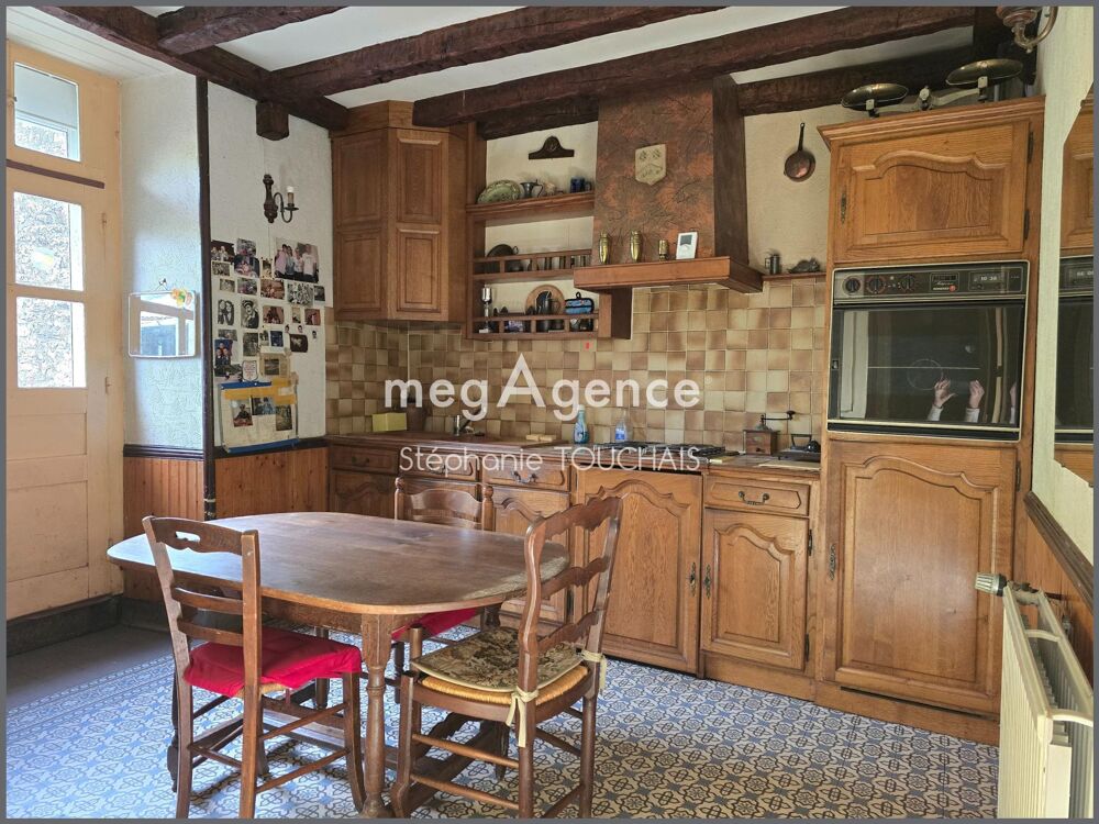 Vente Maison Maison en pierre 110 m², 8 pièces sur 365 m² de terrain Antrain