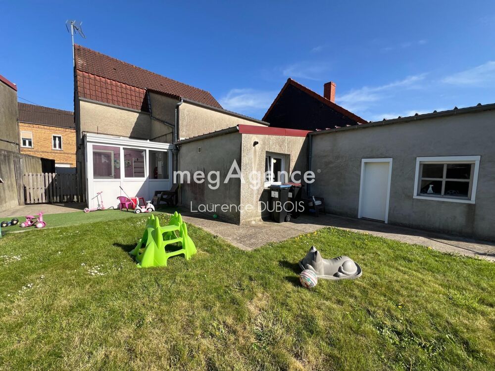 Vente Maison Idéal investisseur ou couple, maison individuelle vendue louée de 124 m2, 2 grandes chambres et un bureau, située à BURBURE quar Burbure