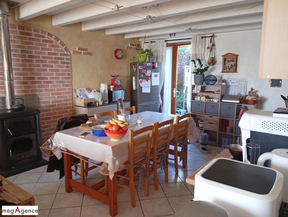 Vente Maison Maison 4 chambres garage chalet sur 2000 m² de terrain. Abrest