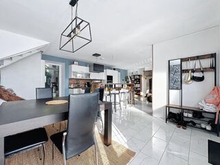  Maison  vendre 7 pices 135 m