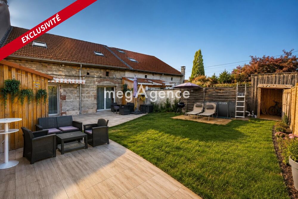 Maison familiale avec jardin, terrasse et garage