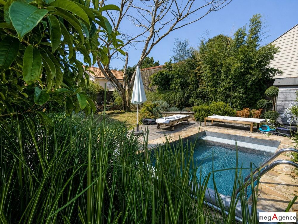 Maison 7 pièces 185 m² · à Nantes · 185 m² · 814 900 €