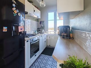 Vente Appartement Coup de cœur assuré ! Appartement lumineux au dernier étage avec vue dégagée Rennes