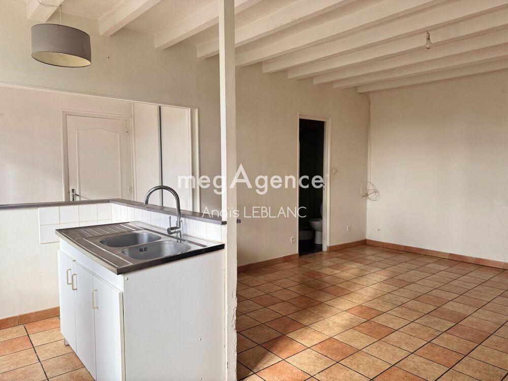 Maison avec dépendance en pierre à rénover