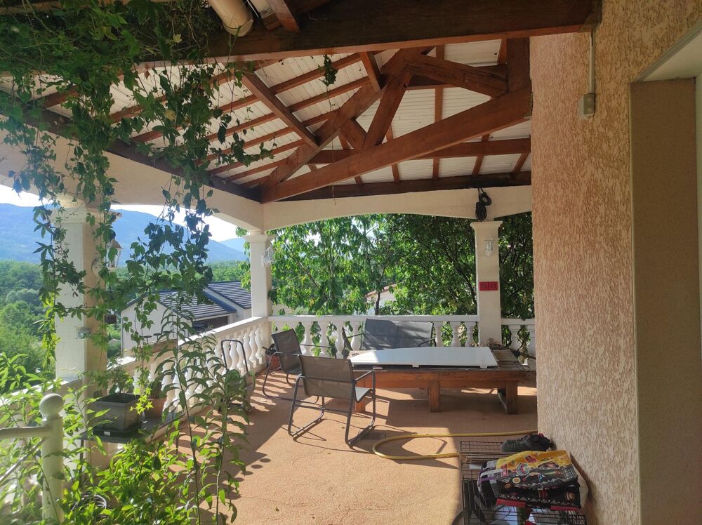 Villa d'architecte 5 pièces Lagnieu - Quartier recherché - vue Bugey et Alpes !