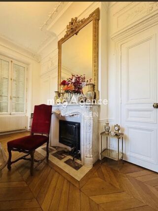  Maison à vendre 8 pièces 226 m²
