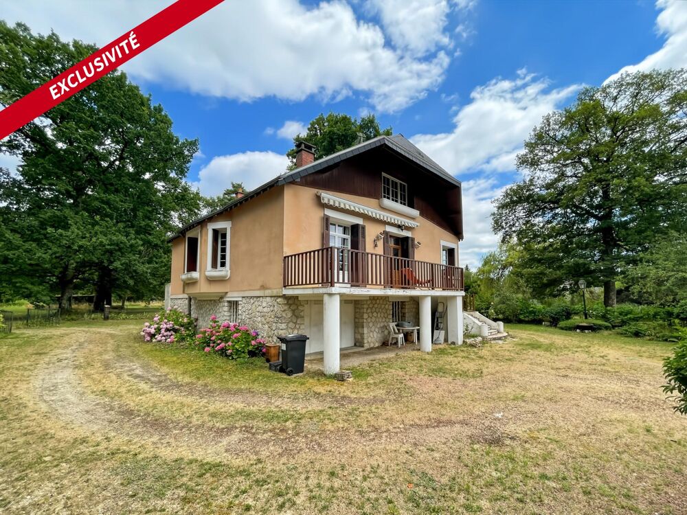 Maison 8 pièces 300 m² · à Cléré-les-Pins · 300 m² · 274 000 €