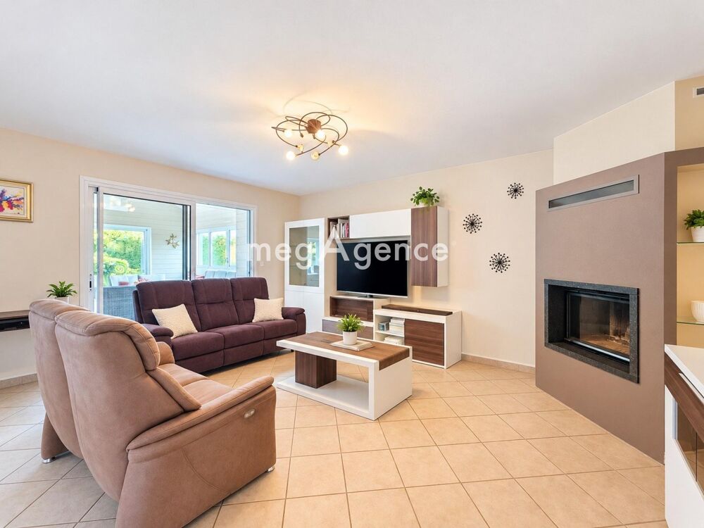 Vente Maison MAISON FAMILIALE DE 160 M² – 5 CHAMBRES – TERRAIN  1 360 M² Chemille-en-anjou