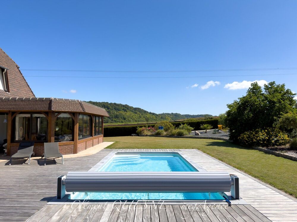 PRESTATIONS HAUT DE GAMME / PISCINE / VUE VALLEE