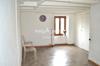 Vente Maison MAISON DE VILLAGE SUR ST DENIS AVEC JARDIN Saint-denis