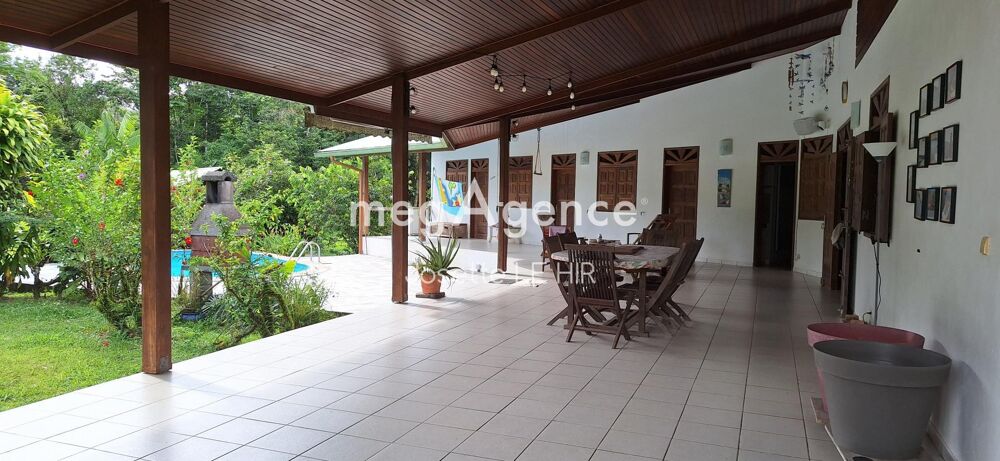 Maison d'architecte 6 pièces à Mogès Stoupan