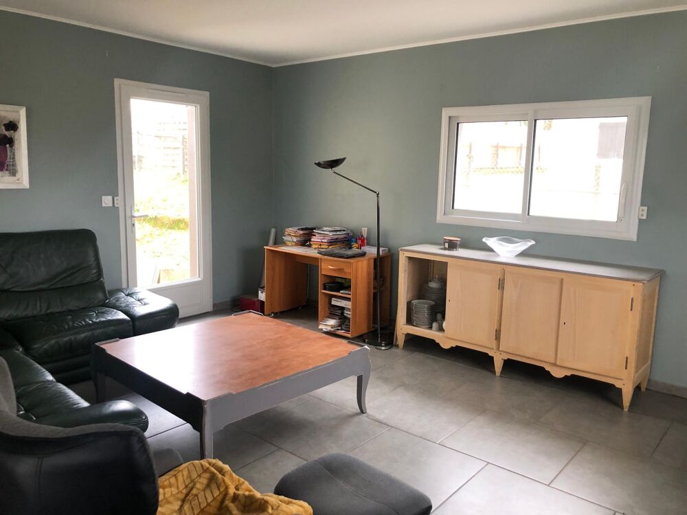 Maison avec étage à finaliser (matériaux fournis)