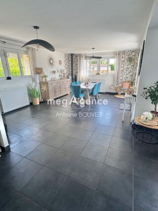  Maison à vendre 8 pièces 179 m²
