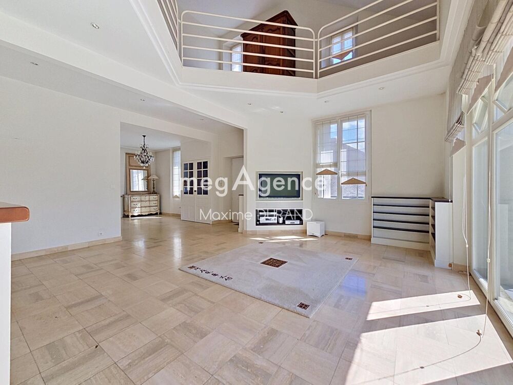 Vente Maison Maison 200 m²- Quartier Répuplique Cholet