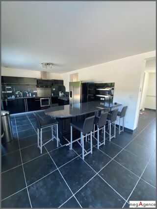  Maison � vendre 5 pi�ces 210 m�