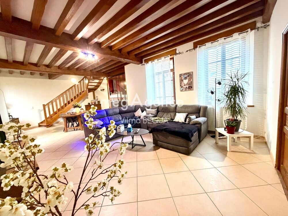 Vente Maison Authentique maison ancienne, dépendance et grands volumes Villebougis
