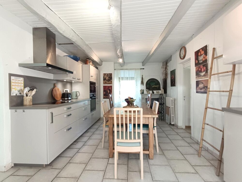 Vente Maison Une longère pleine d'âme, où le charme opère dès les premiers pas… Saint-Guyomard – Coup de cœur assuré ! Saint-guyomard