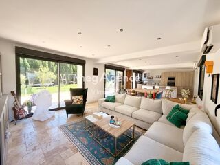  Maison à vendre 9 pièces 246 m²