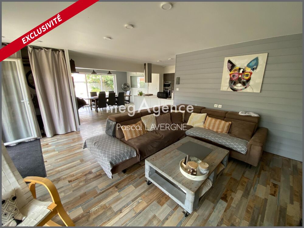 Vente Maison Exclusivité megAgence - Maison de plain-pied de 2002 - proximité immédiate du centre-ville de Challans. Challans