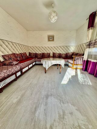  Immeuble � vendre 136 m�