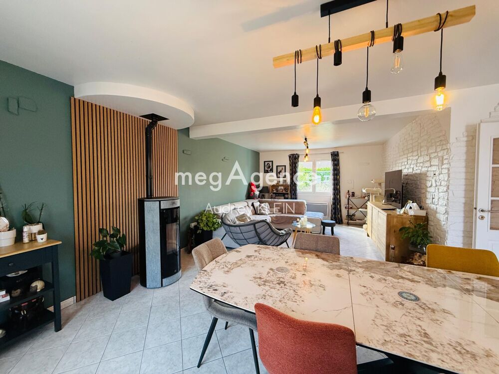 Spacieuse maison familiale avec piscine et double garage