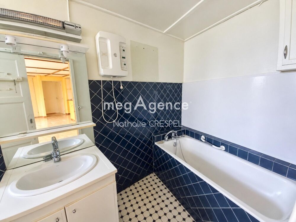 Vente Maison MAISON  92 M² – RIVES D'ANDAINE – 2 CHAMBRES  – TERRAIN – BEAU POTENTIEL – TRAVAUX À PRÉVOIR Rives d'andaine