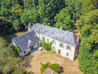  Maison à vendre 13 pièces 307 m²