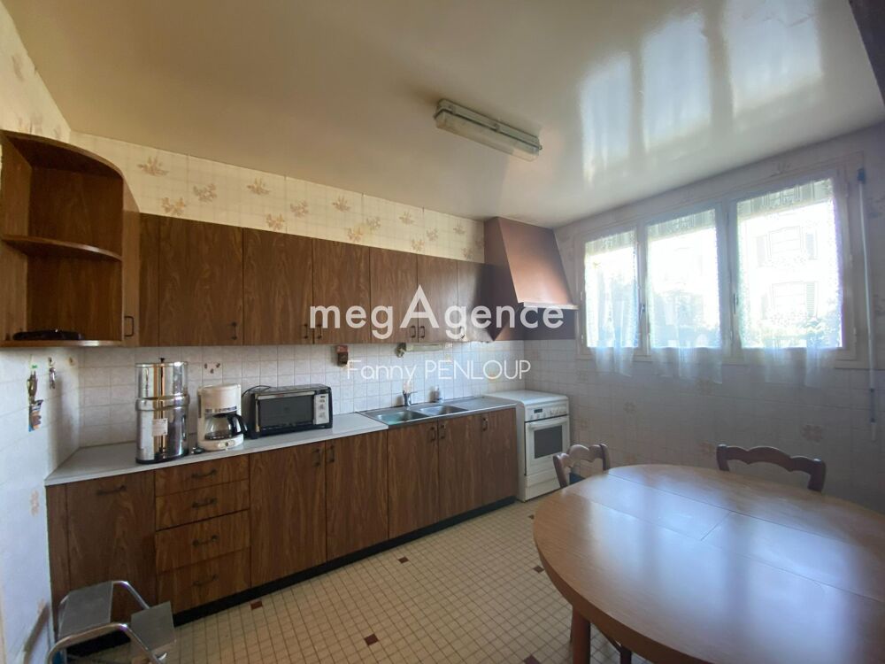 Vente Maison LE VAL SAINT-PERE : Maison 3 chambres avec jardin et garage Le val-saint-pere