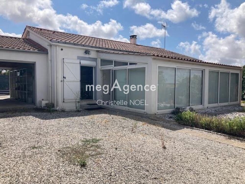 Proche de Luçon, et des plages de vendée,maison de plain pied,avec 3 chambres et deux véranda