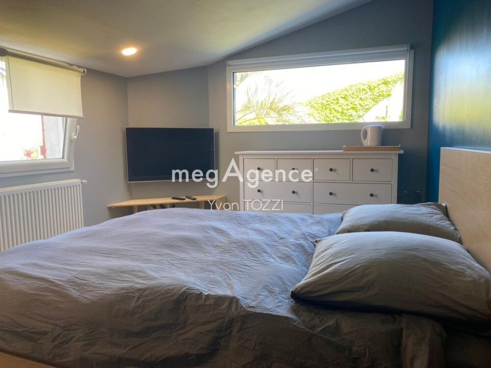 Vente Maison Maison en pierre  5 chambres avec piscine et atelier Les sables-d'olonne