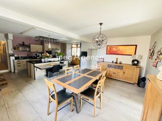  Maison à vendre 14 pièces 356 m²