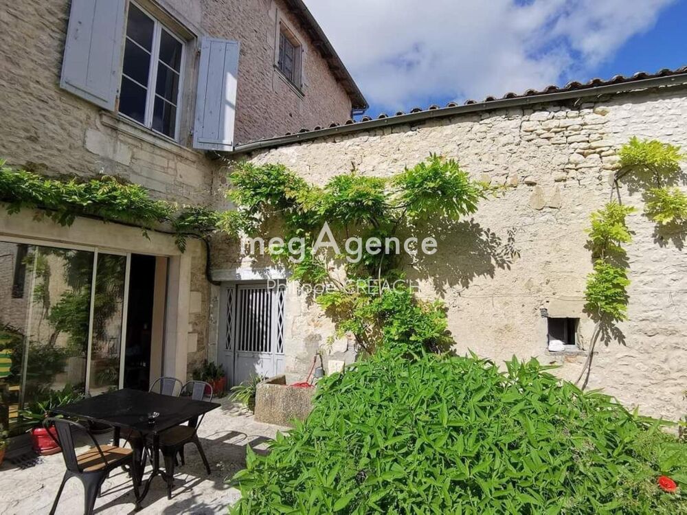 Vente Maison CENTRE VILLE SAINT JEAN D'ANGELY Saint-jean-d'angely