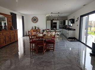  Maison � vendre 6 pi�ces 200 m�