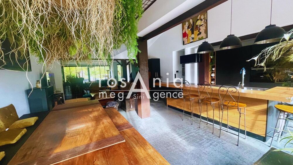 MAISON denviron 197m2 avec piscine  Les Sables dOlonne