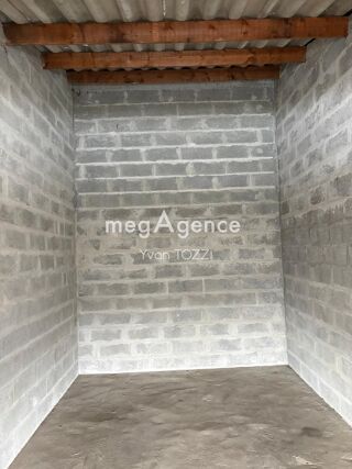  Parking / Garage à vendre 