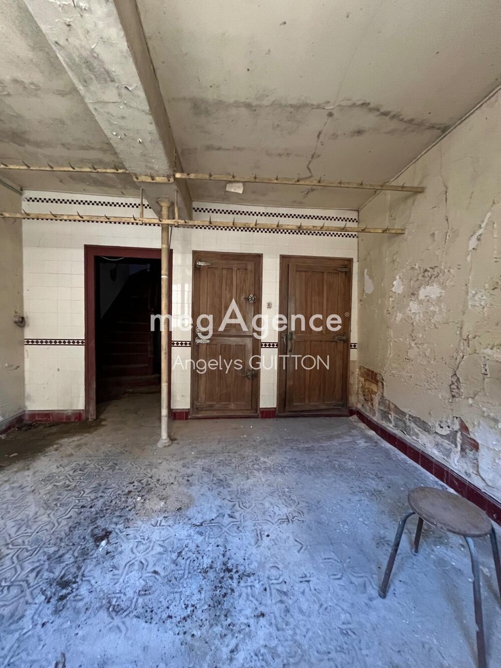 Maison de bourg 180m² à restaurer avec jardin, axe Le Mans/Alençon