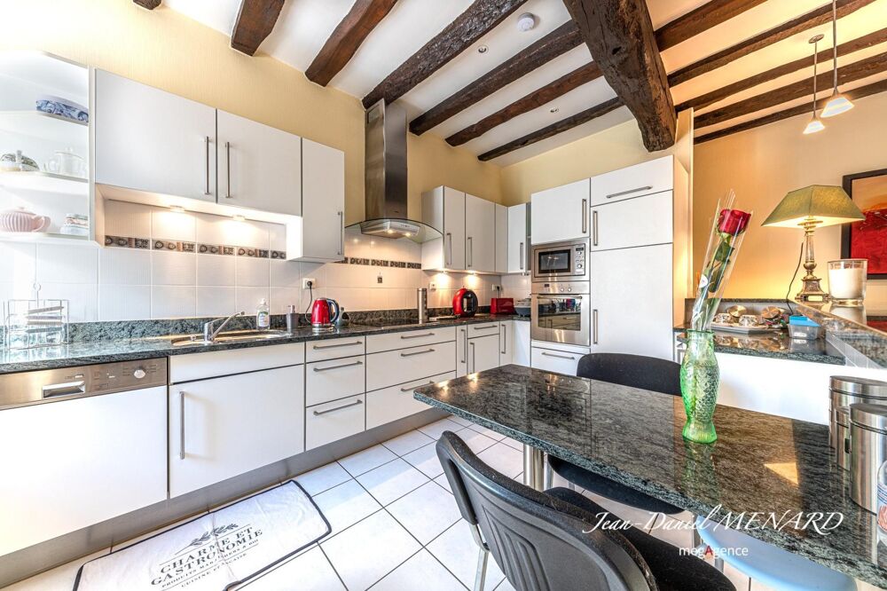 DINAN CENTRE : APPARTEMENT T6 - 210 M2