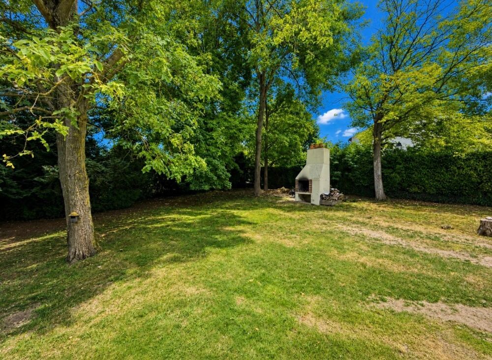 Vente Maison ÉPÔNE Un bien unique de plain-pied avec cave voûtée de plus de 100 m², véritable coup de cœur ! Epone