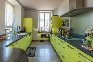  Maison à vendre 10 pièces 231 m²