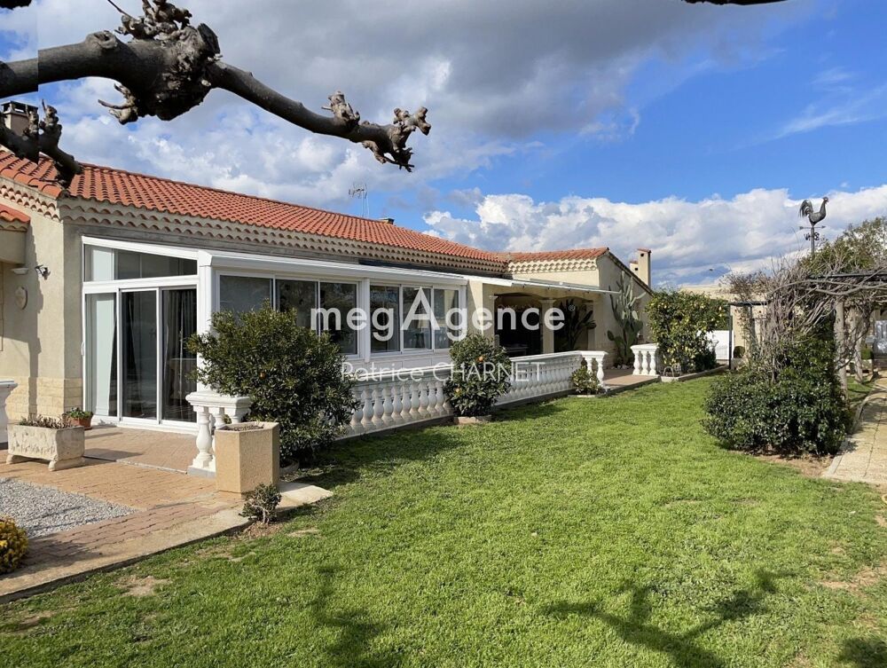 Villa 142 M² avec piscine couverte