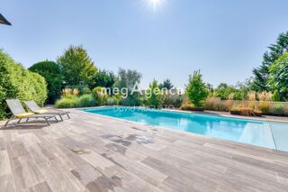  Maison à vendre 7 pièces 215 m²