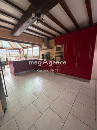  Maison  vendre 13 pices 425 m