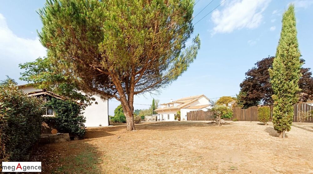 Maison 8 pièces 230 m² · à Saint-Maixant · 230 m² · 497 000 €